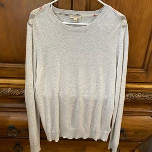 Men’s Burberry light sweater